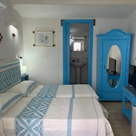 Da Tea Bed & Breakfast San Teodoro  Exterior photo