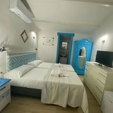 Da Tea Bed & Breakfast San Teodoro  Exterior photo